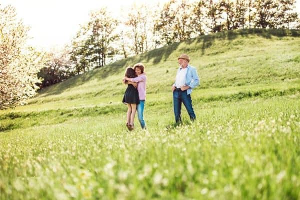 梦见故去的人是什么意思