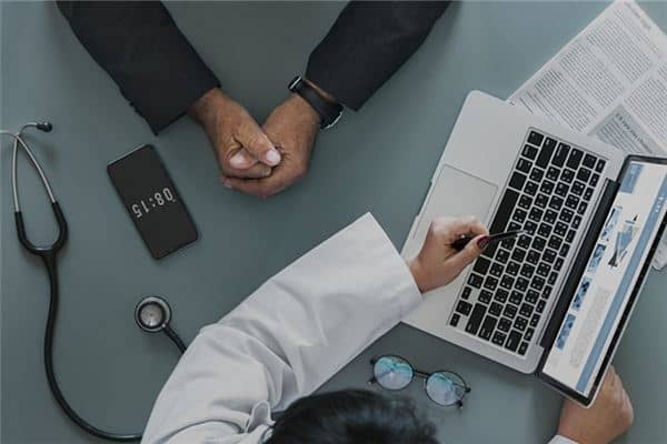 梦见和医生交谈是什么意思