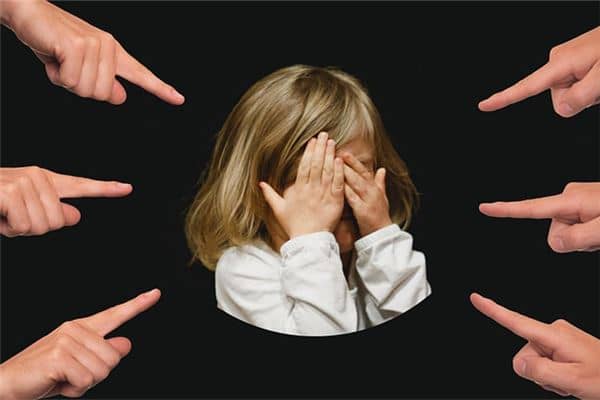 梦见被多人欺负是什么意思