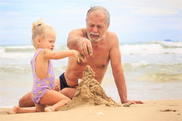 梦见健在的爷爷是什么意思