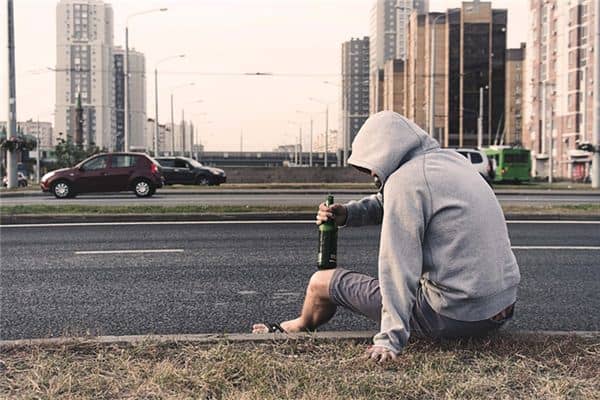 梦见喝醉酒的男人是什么意思