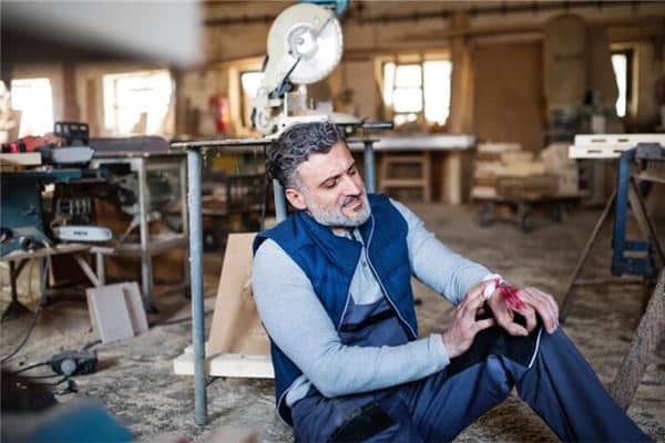 梦见手指头受伤是什么意思