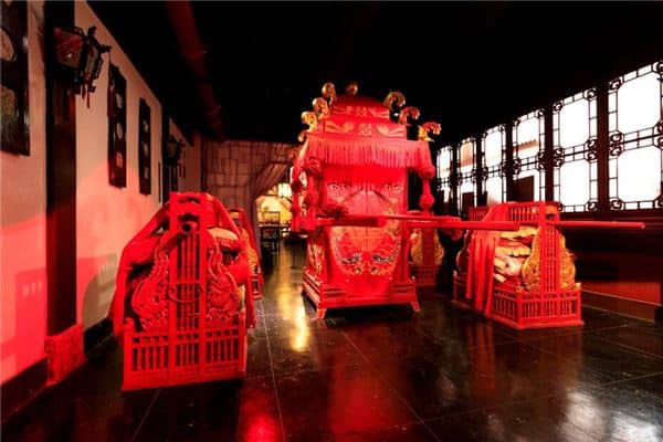 梦见自己出嫁的场面是什么意思