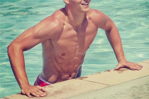 梦见赤裸的男人是什么意思