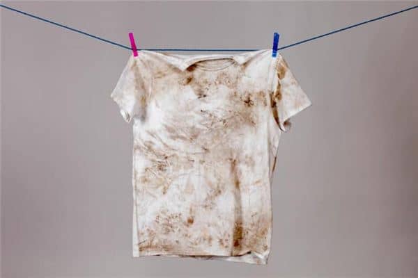 梦见别人身上有屎是什么意思