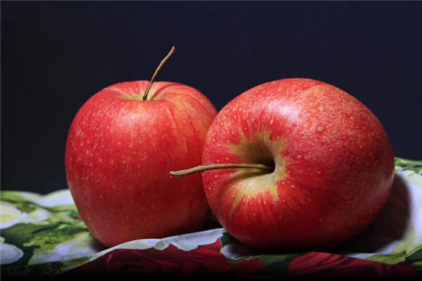 梦见自己吃苹果很好吃是什么意思