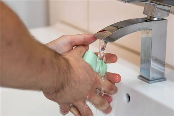 梦见洗手洗不干净是什么意思