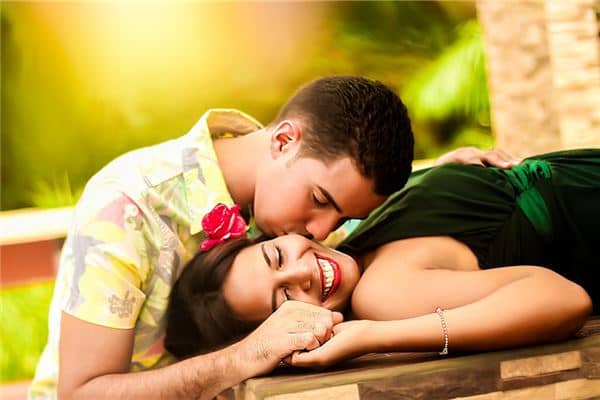 梦见跟前男友睡觉是什么意思