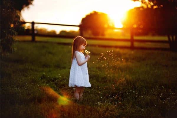 梦见别人家的小女孩儿是什么意思