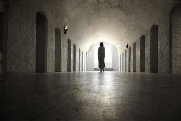 梦见中死人暗示生男孩是什么意思