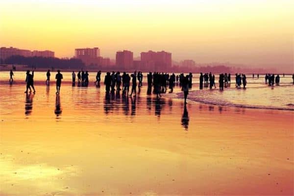 梦见人山人海很热闹是什么意思