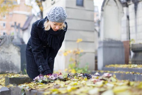 死去的亲人 死去的亲人