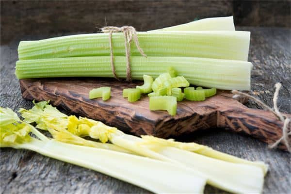 梦见芹菜是什么意思