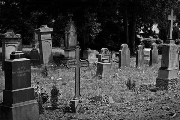 梦见墓碑是什么意思