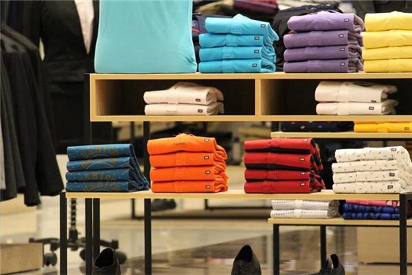 梦见一堆新衣服是什么意思