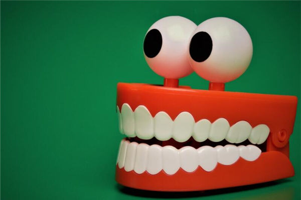 梦见掉牙化解方法是什么意思