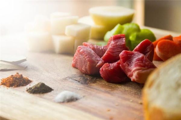 梦见吃人肉恶心是什么意思