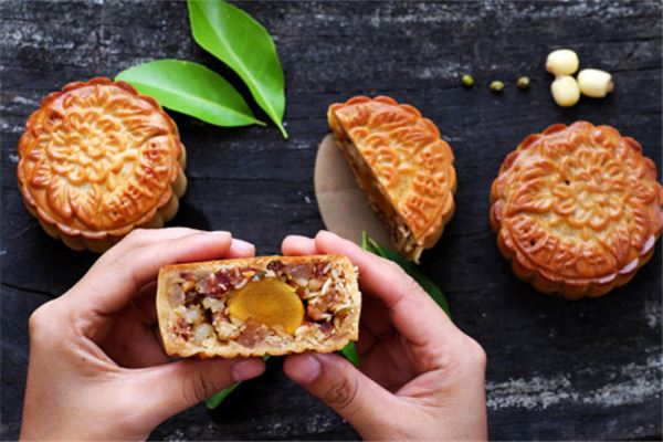 梦见月饼是什么意思