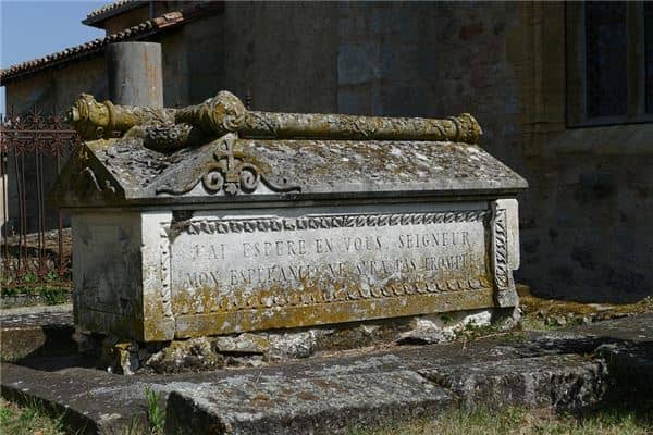 梦见爷爷的棺材是什么意思