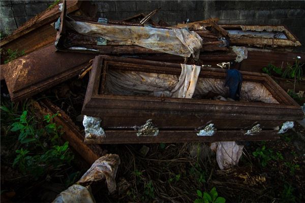 梦见棺材烂了是什么意思