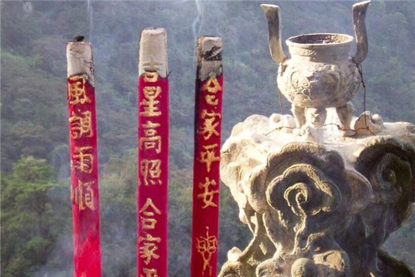 梦见点燃的香是什么意思