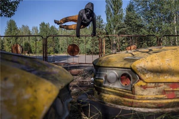 梦见做梦一直在跑有人追是什么意思