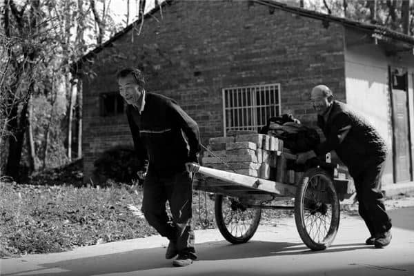 梦见拉砖是什么意思