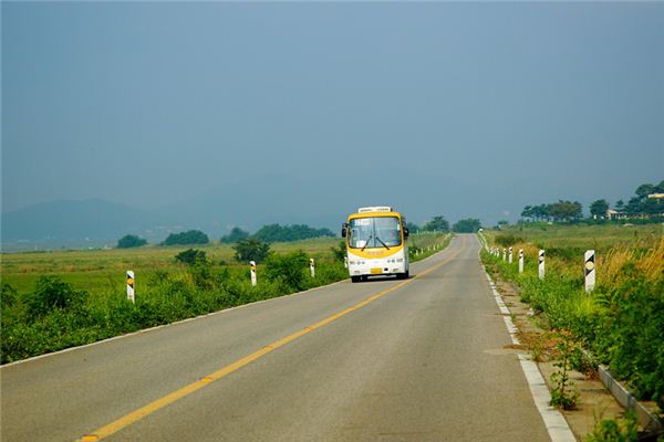梦见自己驾驶大客车是什么意思