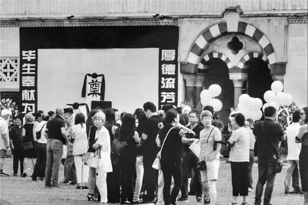 梦见参加葬礼是什么意思