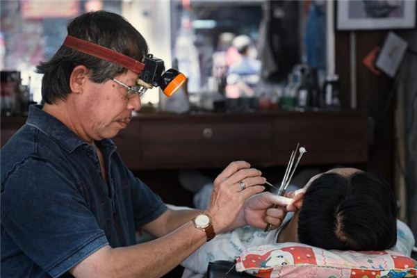 梦见挖耳朵是什么意思