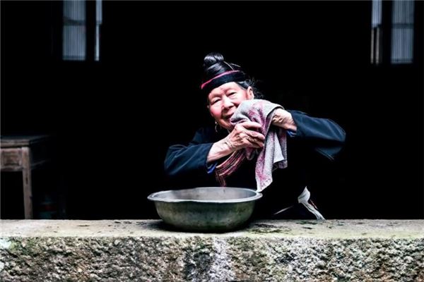 梦见洗脸是什么意思