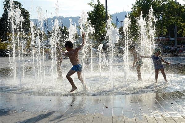 梦见玩水是什么意思