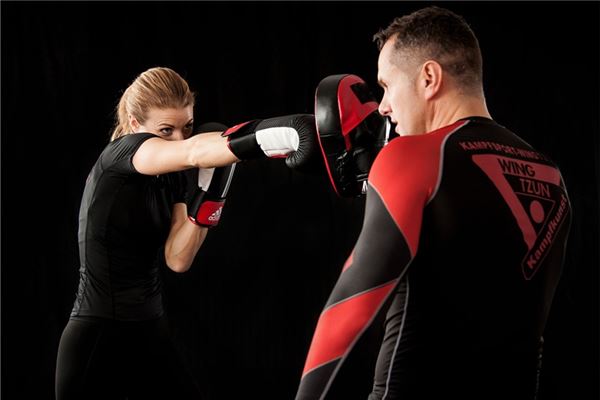 梦见孕妇和别人打架是什么意思