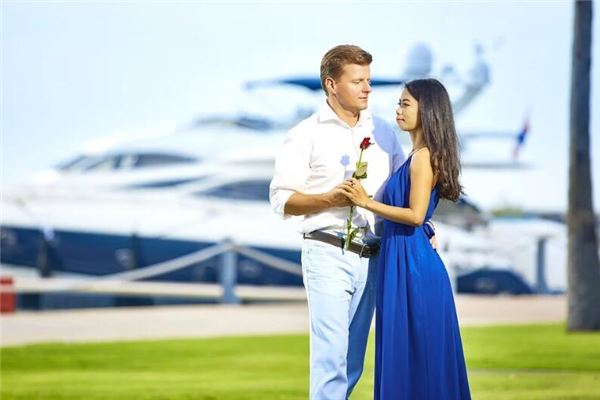 梦见女人偷情是什么意思