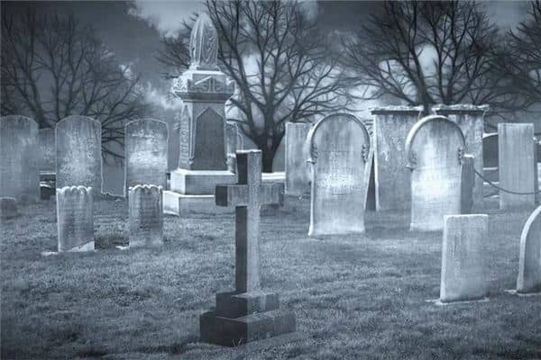 梦见很多坟墓是什么意思