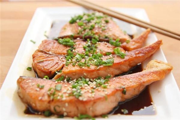 梦见梦吃鱼是什么意思