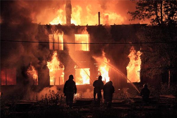 梦见火烧自己家是什么意思