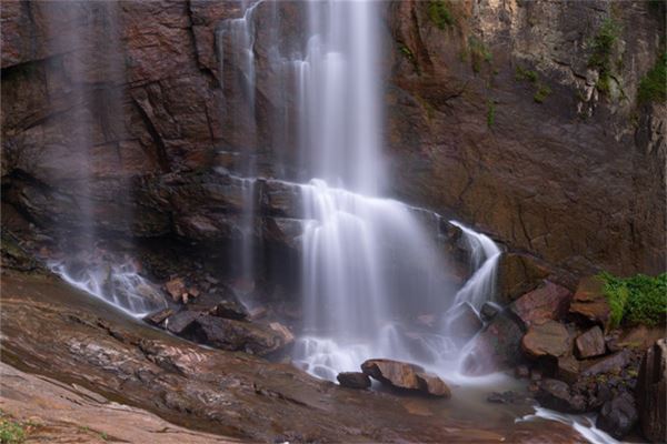 梦见家里流水是什么意思