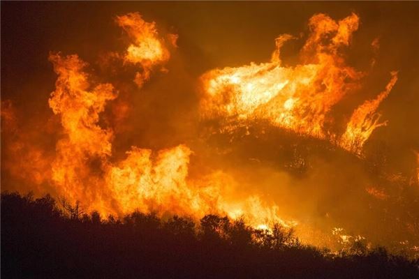 梦见火灾逃生成功是什么意思