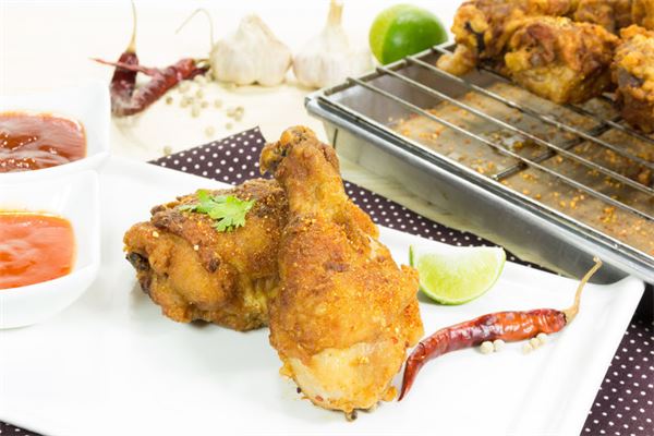 梦见吃炸鸡是什么意思