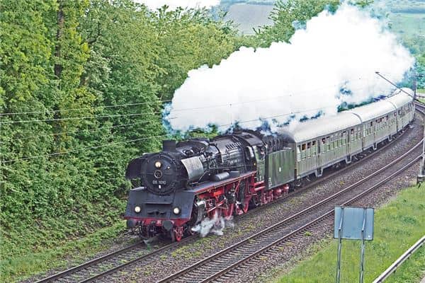 梦见开火车是什么意思