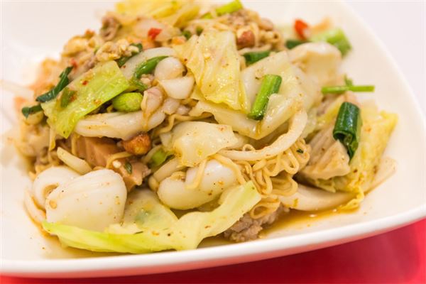 梦见吃凉皮是什么意思