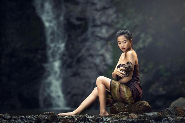 梦见凉水洗头洗凉水澡是什么意思