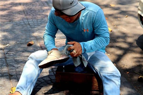 梦见擦鞋是什么意思