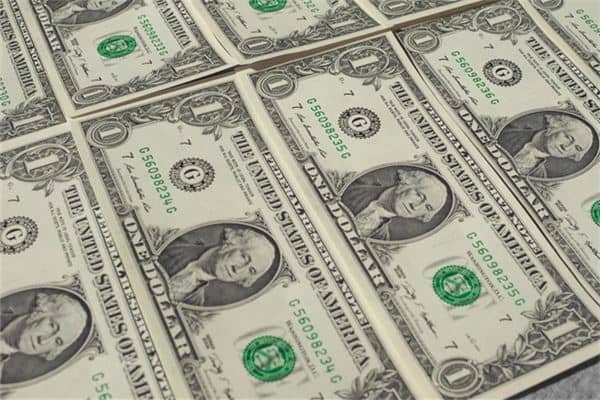 梦见自己拥有大量现金是什么意思