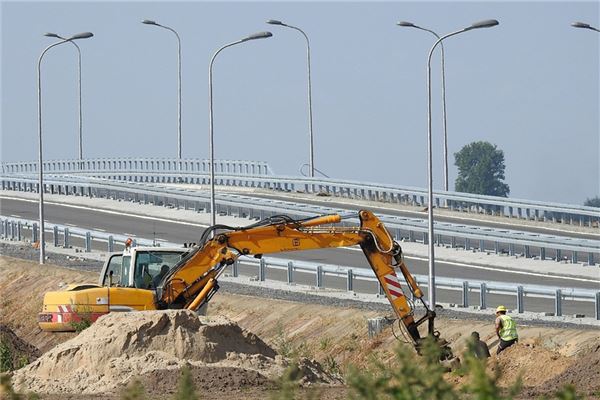 梦见修路的施工现场是什么意思