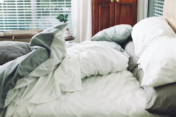 梦见自己动手铺床是什么意思