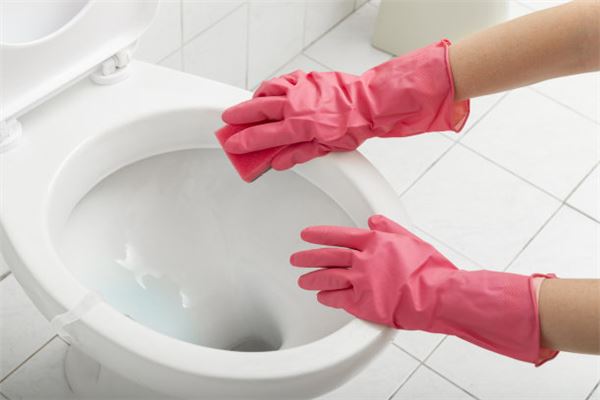 梦见刷厕所是什么意思