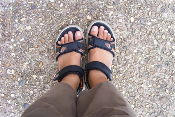 梦见踩了一脚屎是什么意思