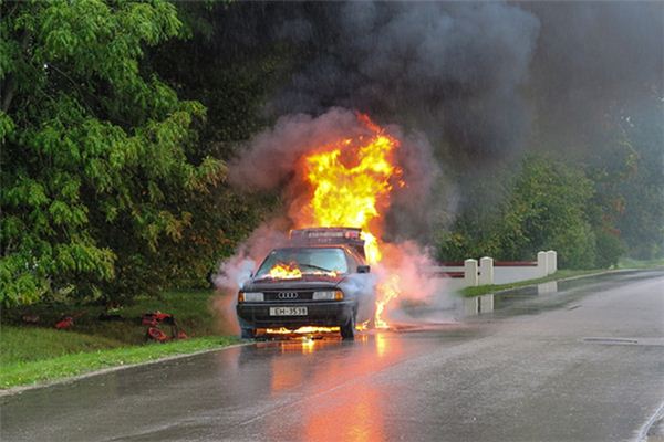 梦见交通事故是什么意思
